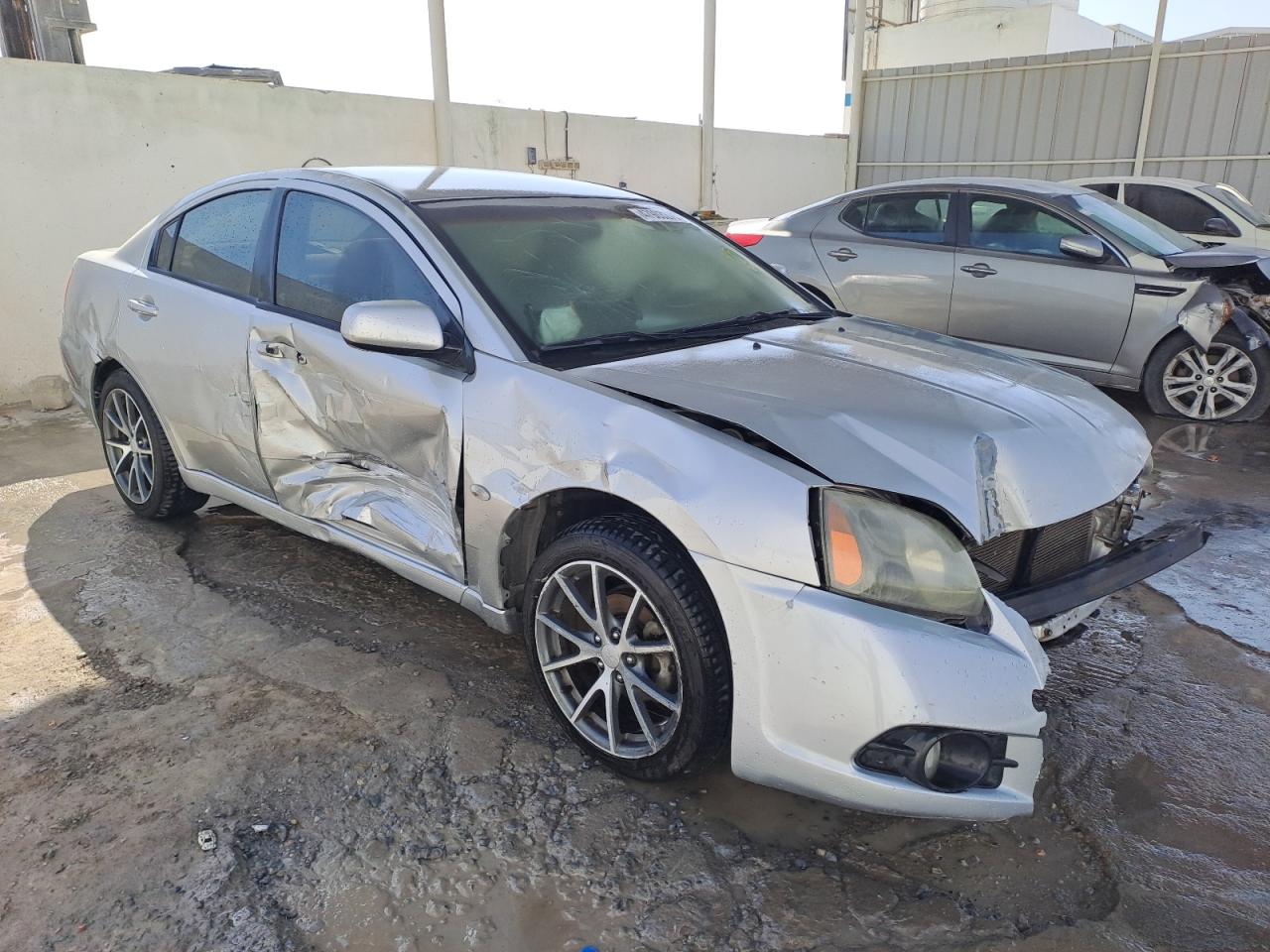 Mitsubishi Galant 2010