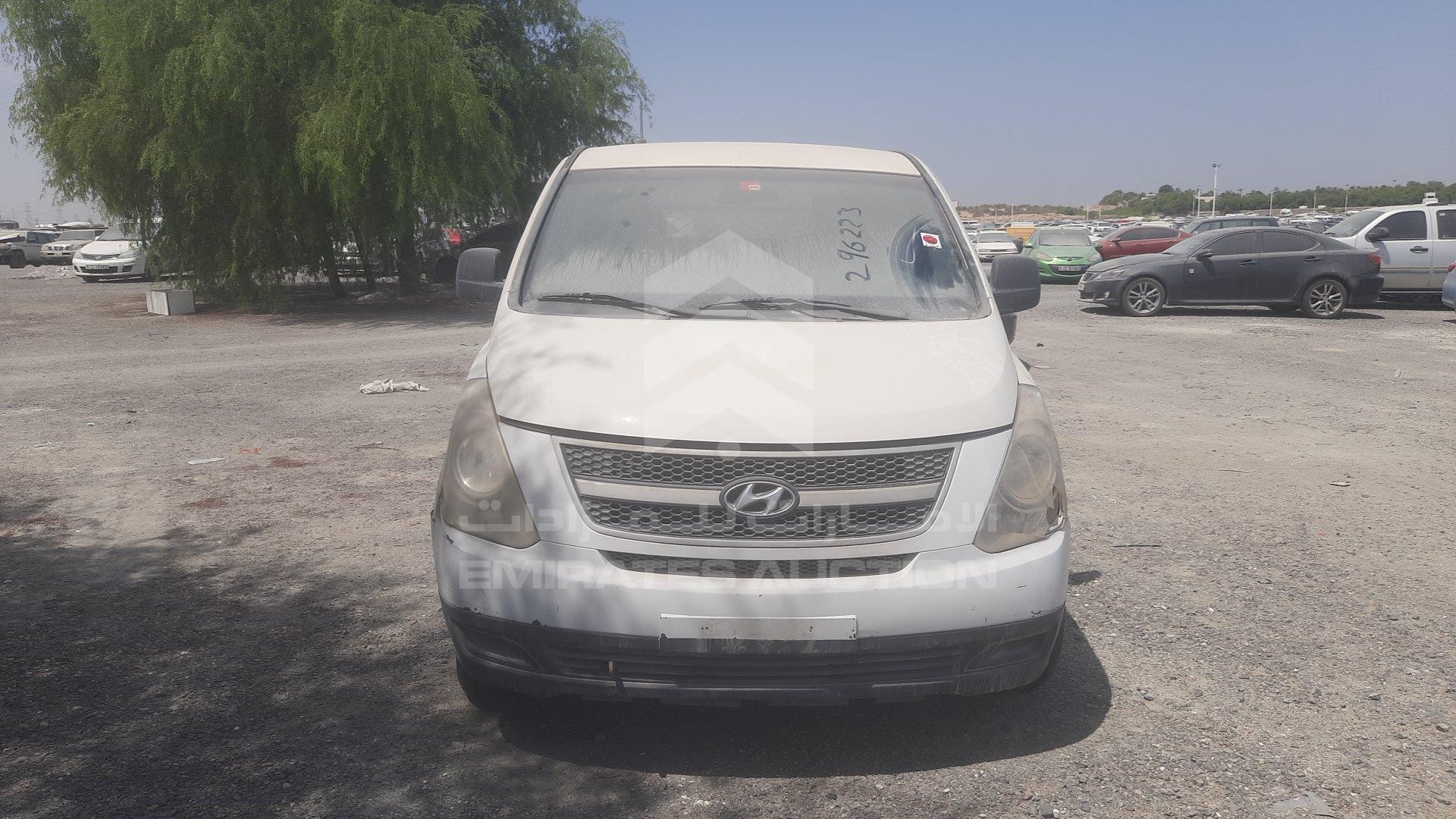 Hyundai H1 2012
